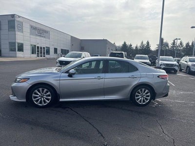 2018 Toyota Camry LE Auto (SE)