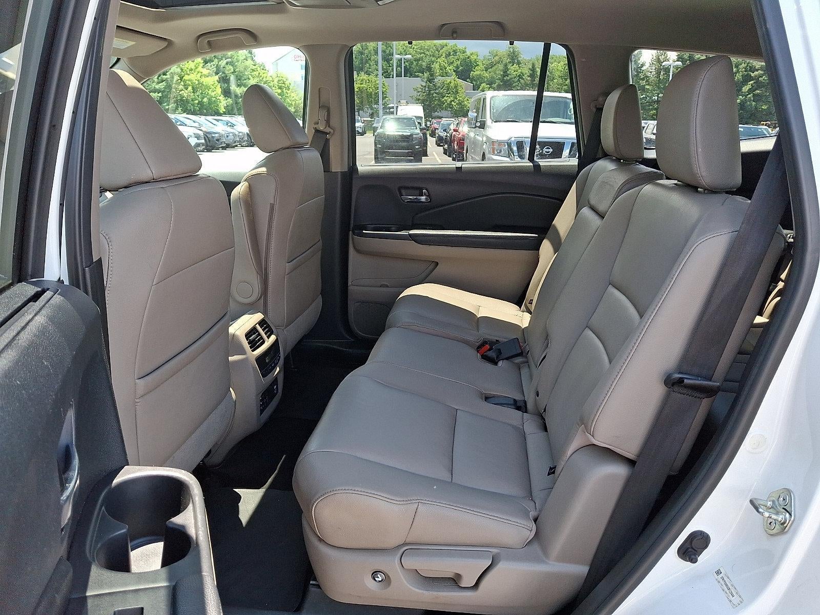 2016 Honda Pilot AWD EX-L with DVD Rear Entertainment System