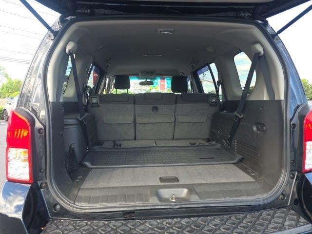 2011 Nissan Pathfinder 4WD 4dr V6 SV