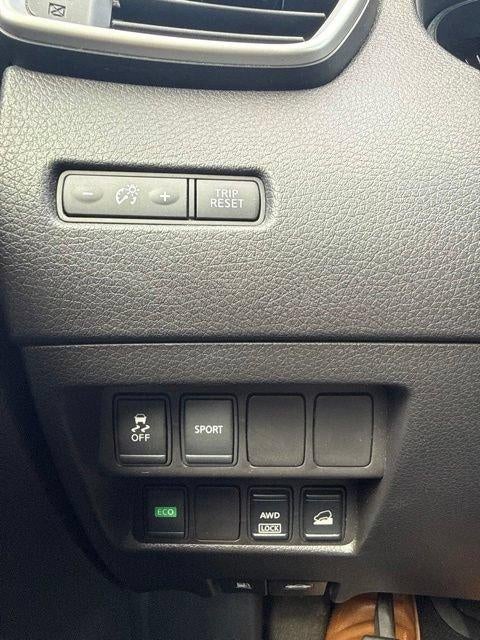 2016 Nissan Rogue AWD 4dr SV