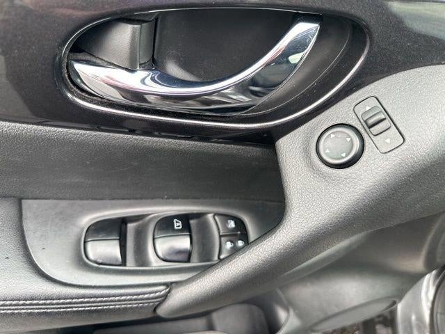 2018 Nissan Rogue AWD SV