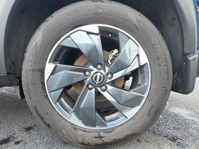 2025 Nissan Rogue AWD SV