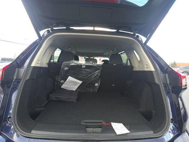 2025 Nissan Rogue AWD SV