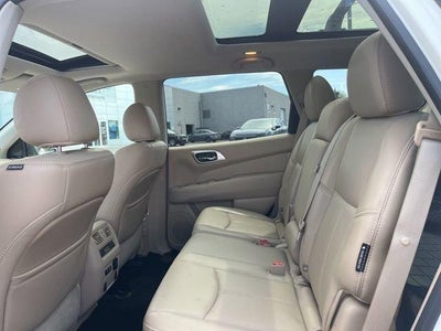 2020 Nissan Pathfinder Platinum