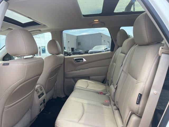 2020 Nissan Pathfinder Platinum