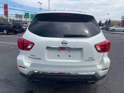 2020 Nissan Pathfinder Platinum