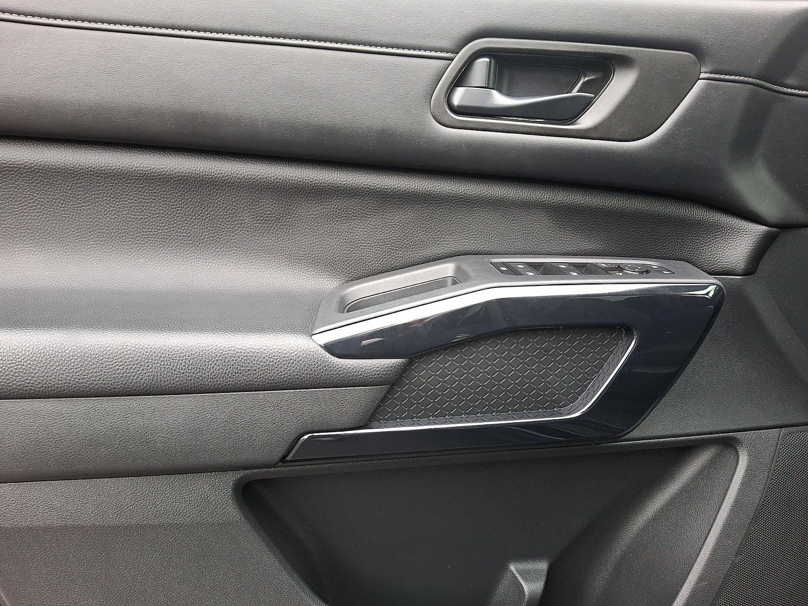 2024 Nissan Pathfinder S 4WD