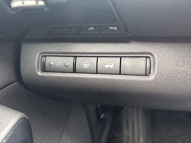 2023 Nissan Pathfinder SV