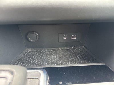 2023 Nissan Pathfinder SV