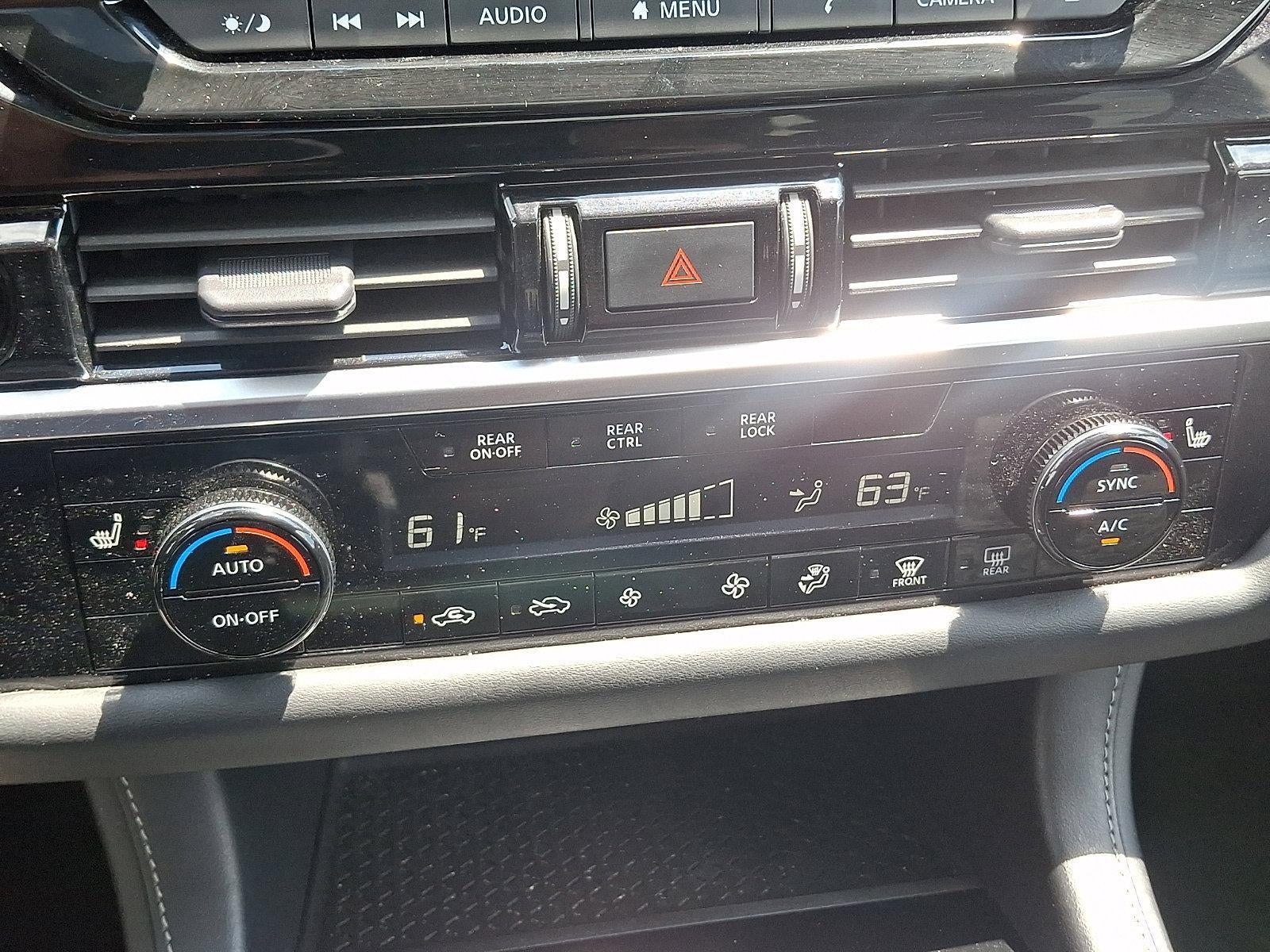 2023 Nissan Pathfinder SV