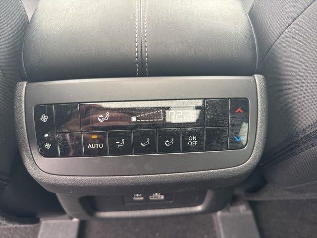 2023 Nissan Pathfinder SV