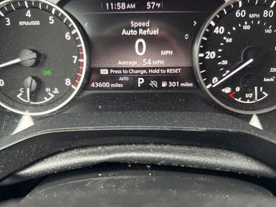 2023 Nissan Pathfinder SV