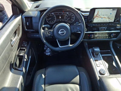 2023 Nissan Pathfinder SL 4WD