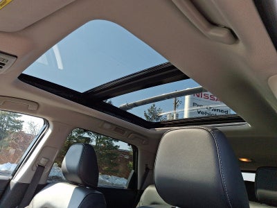 2023 Nissan Pathfinder SL 4WD