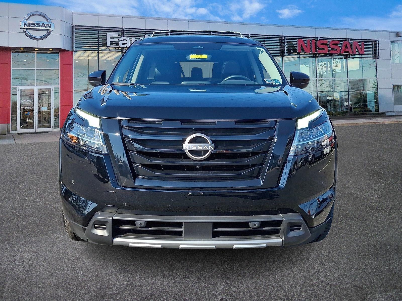 2023 Nissan Pathfinder SL 4WD