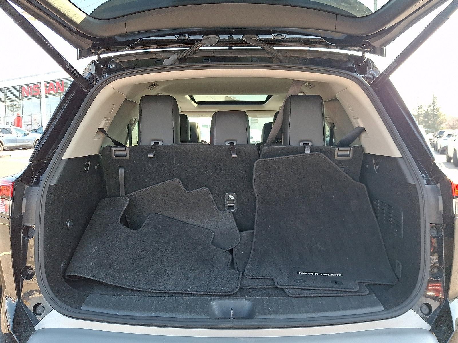 2023 Nissan Pathfinder SL 4WD