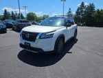 2024 Nissan Pathfinder SL 4WD