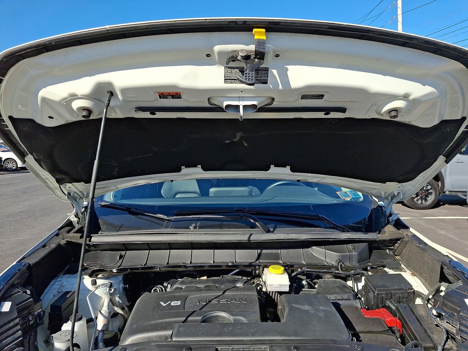 2023 Nissan Pathfinder SL