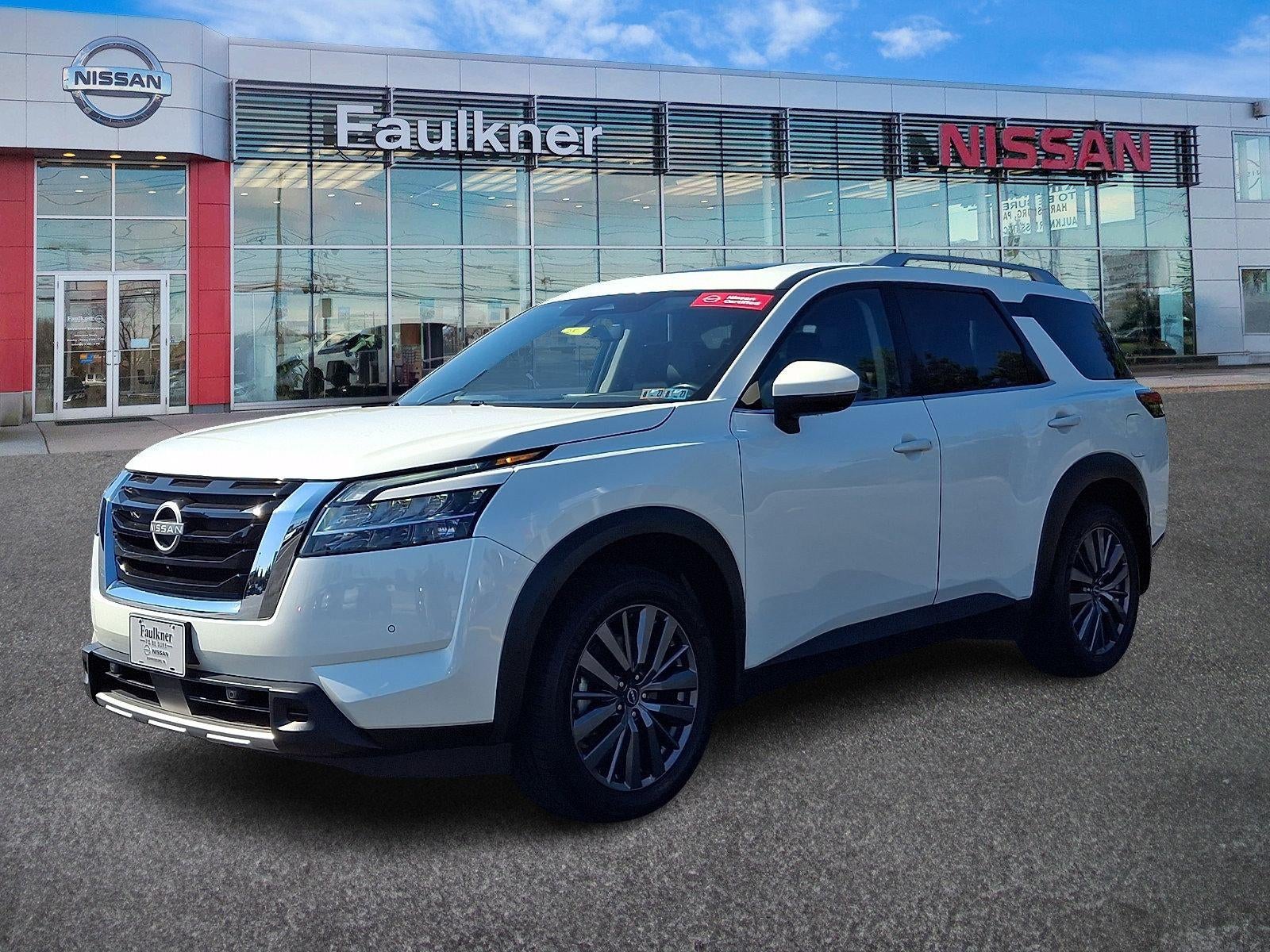 2024 Nissan Pathfinder SL