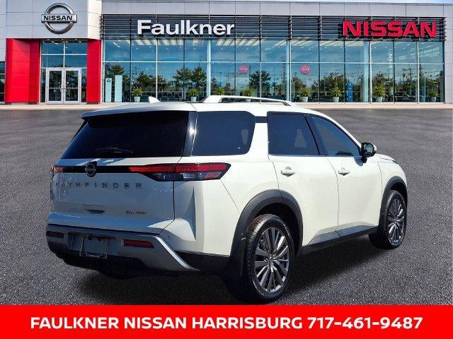 2024 Nissan Pathfinder SL