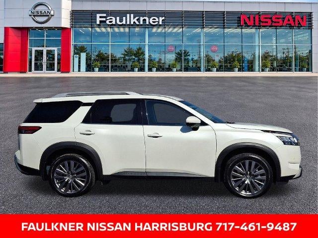 2024 Nissan Pathfinder SL