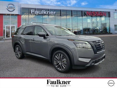 2023 Nissan Pathfinder SL