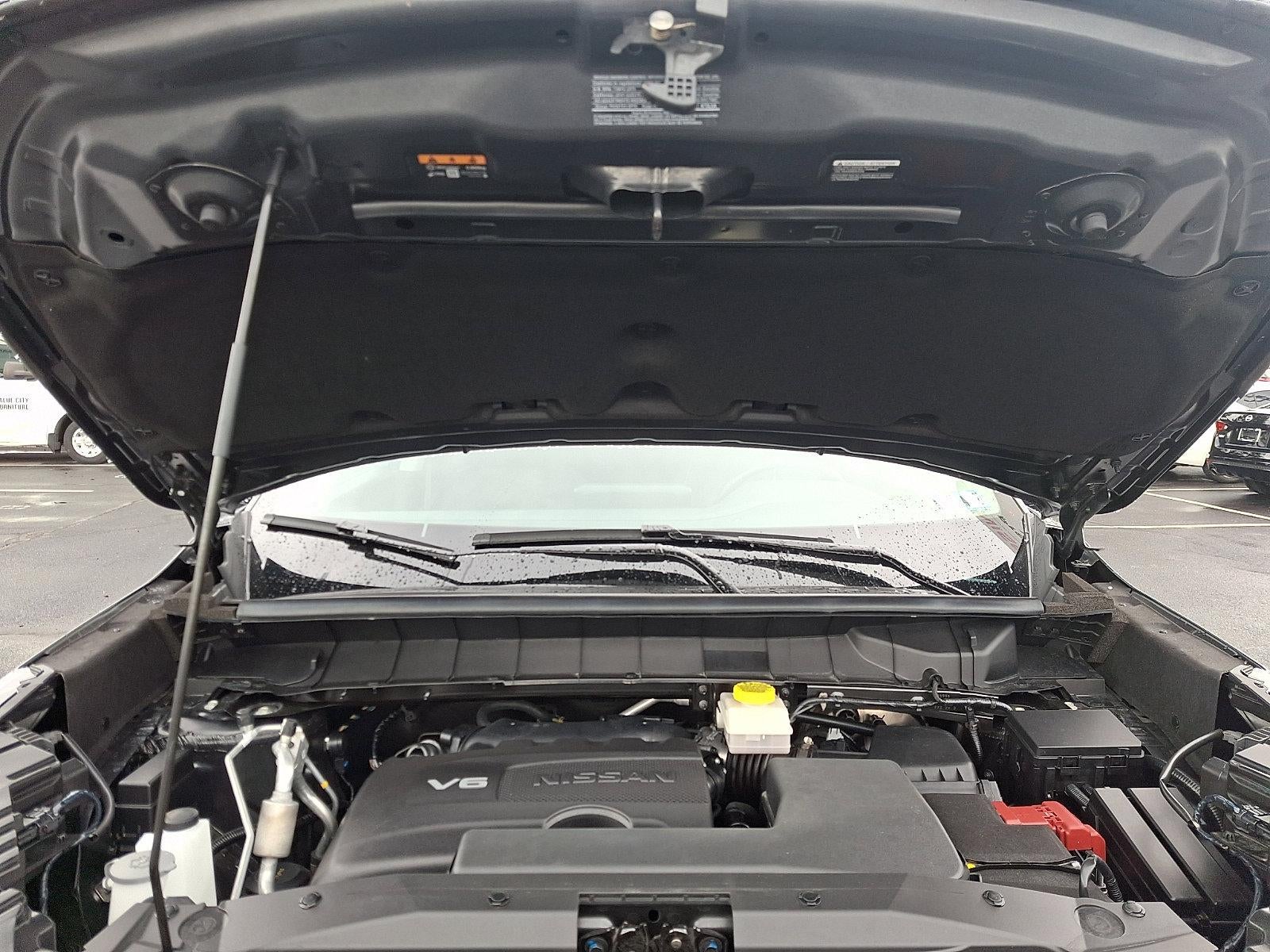 2023 Nissan Pathfinder SL