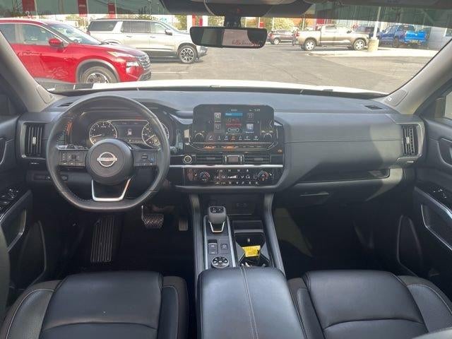 2023 Nissan Pathfinder SL 4WD