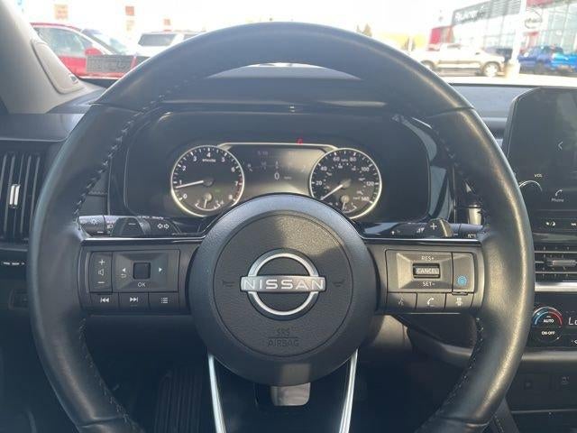 2023 Nissan Pathfinder SL 4WD