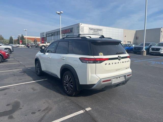 2023 Nissan Pathfinder SL 4WD