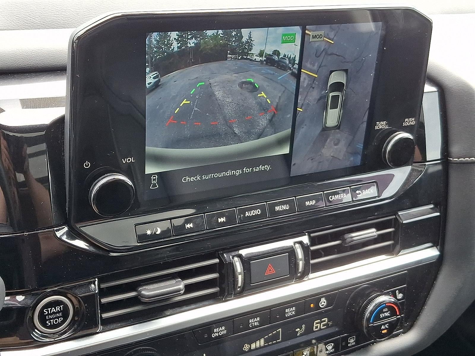 2024 Nissan Pathfinder SL