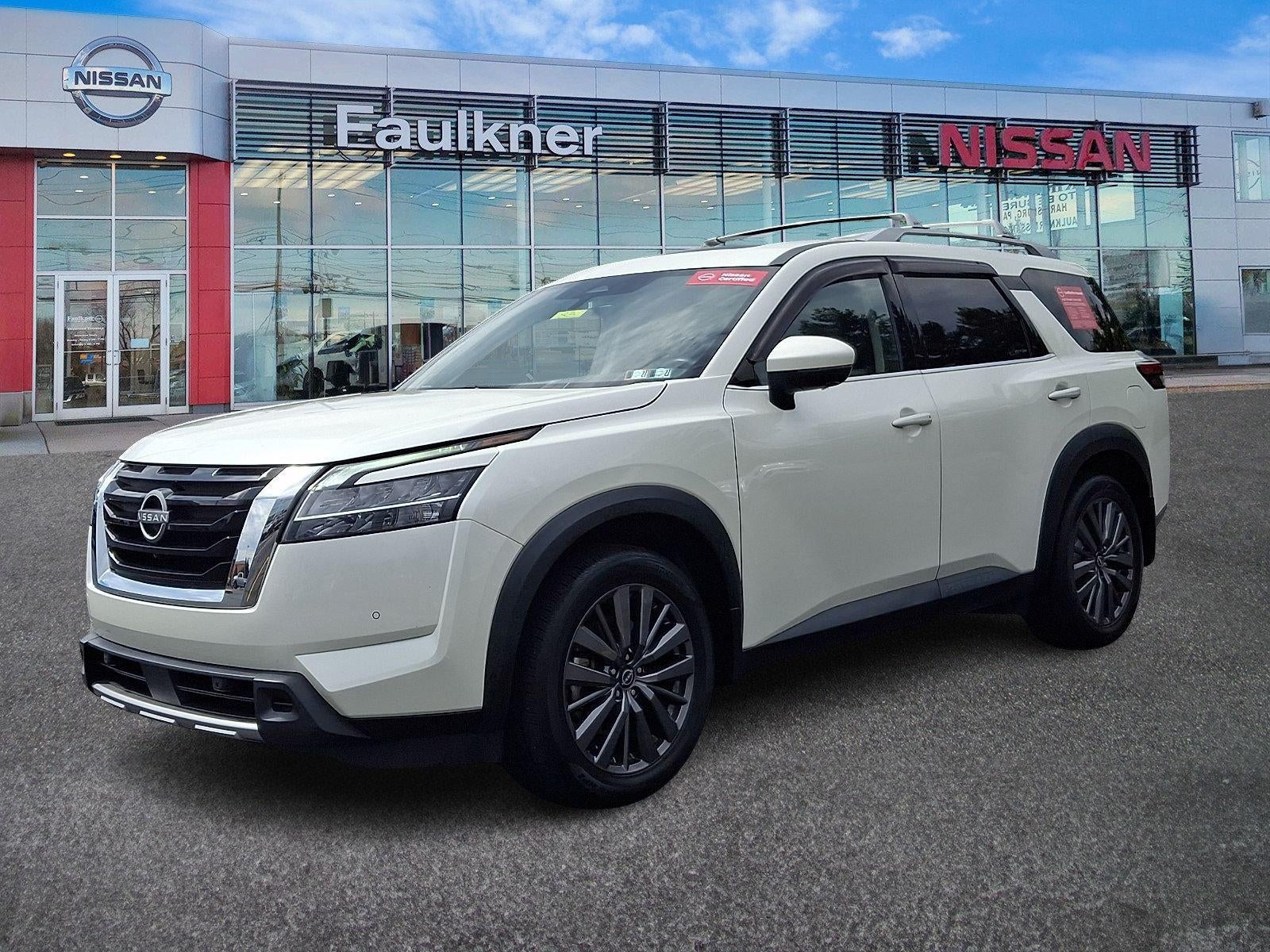 2024 Nissan Pathfinder SL