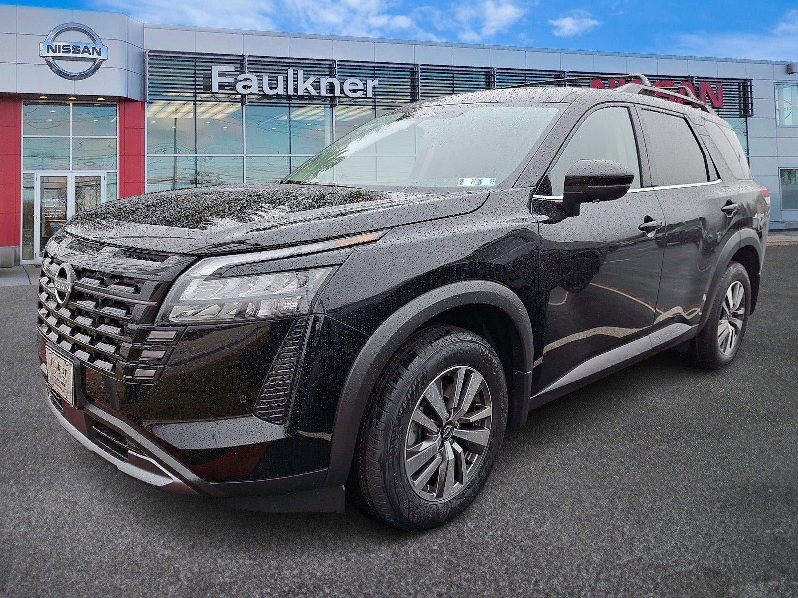 2026 Nissan Pathfinder SL