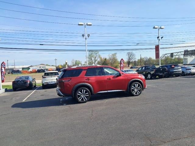 2023 Nissan Pathfinder Platinum 4WD