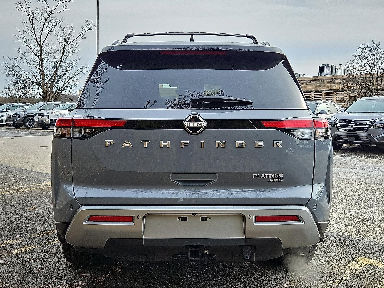 2025 Nissan Pathfinder Platinum