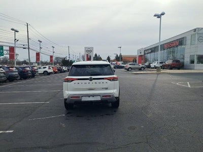 2023 Nissan Pathfinder Platinum