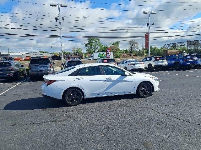 2021 Hyundai ELANTRA SEL IVT