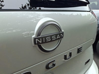 2026 Nissan Rogue SV