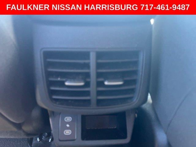 2025 Kia Seltos LX IVT AWD