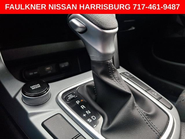 2025 Kia Seltos LX IVT AWD