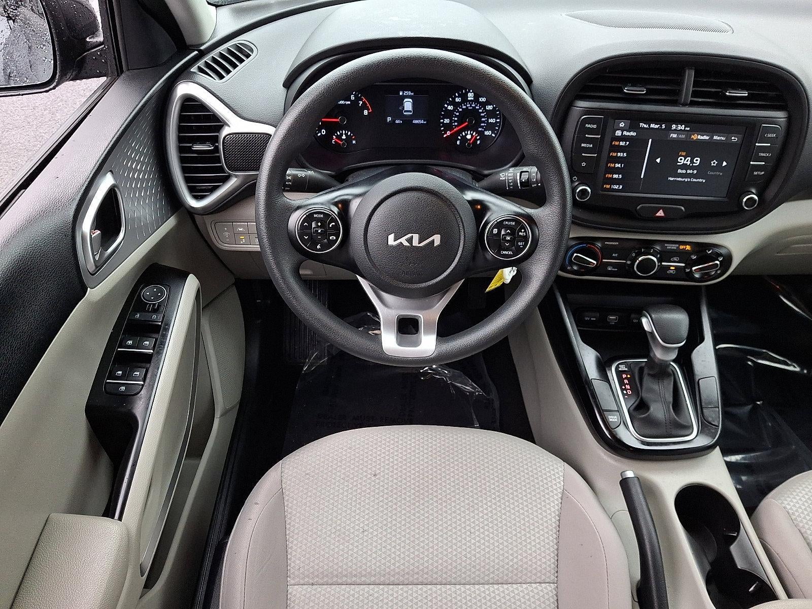 2022 Kia Soul LX IVT