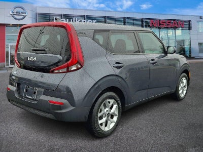2022 Kia Soul LX IVT