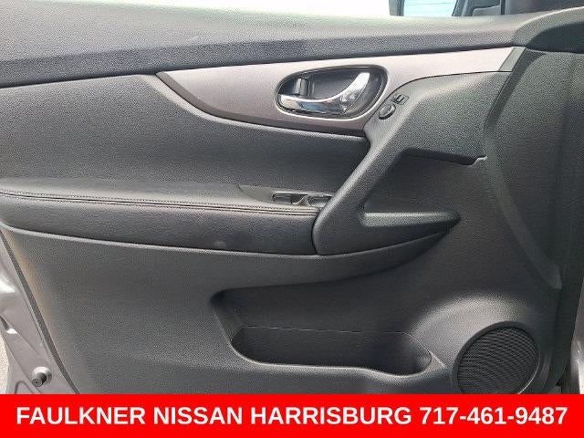 2016 Nissan Rogue AWD 4dr SV