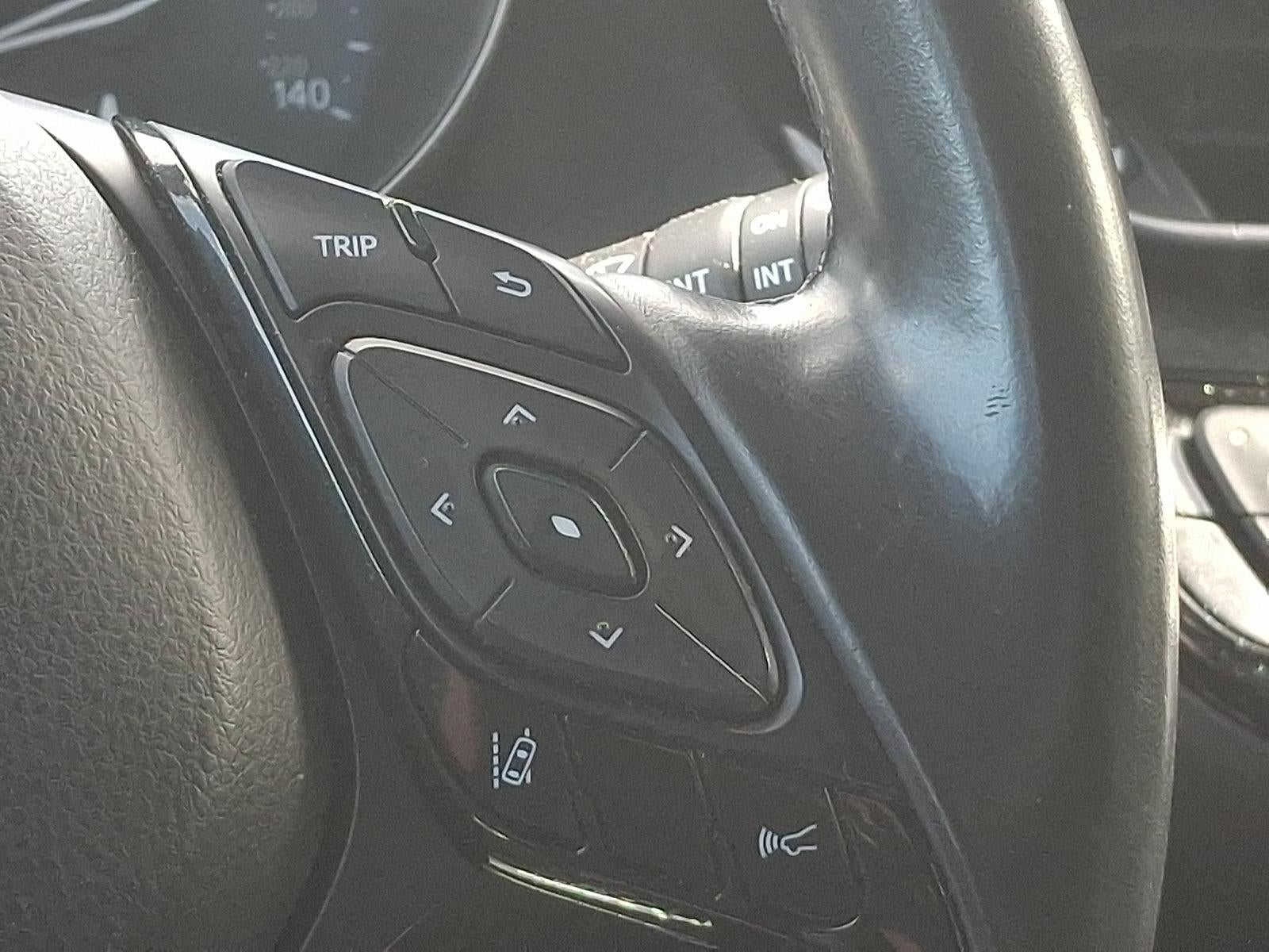 2019 Toyota C-HR XLE FWD (Natl)