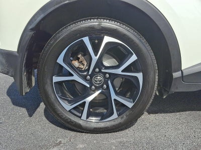 2019 Toyota C-HR XLE FWD (Natl)