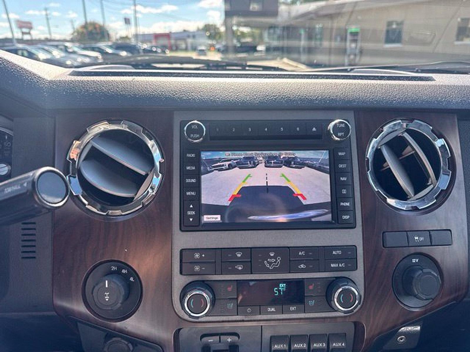 2011 Ford Super Duty F-350 SRW Lariat