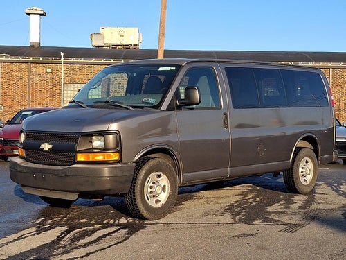 2011 Chevrolet Express Passenger 1LS