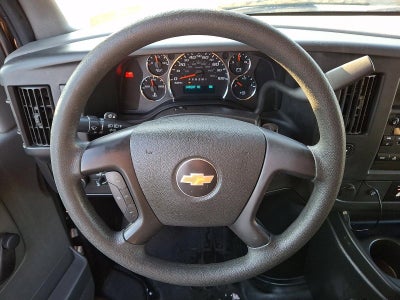 2011 Chevrolet Express Passenger 1LS