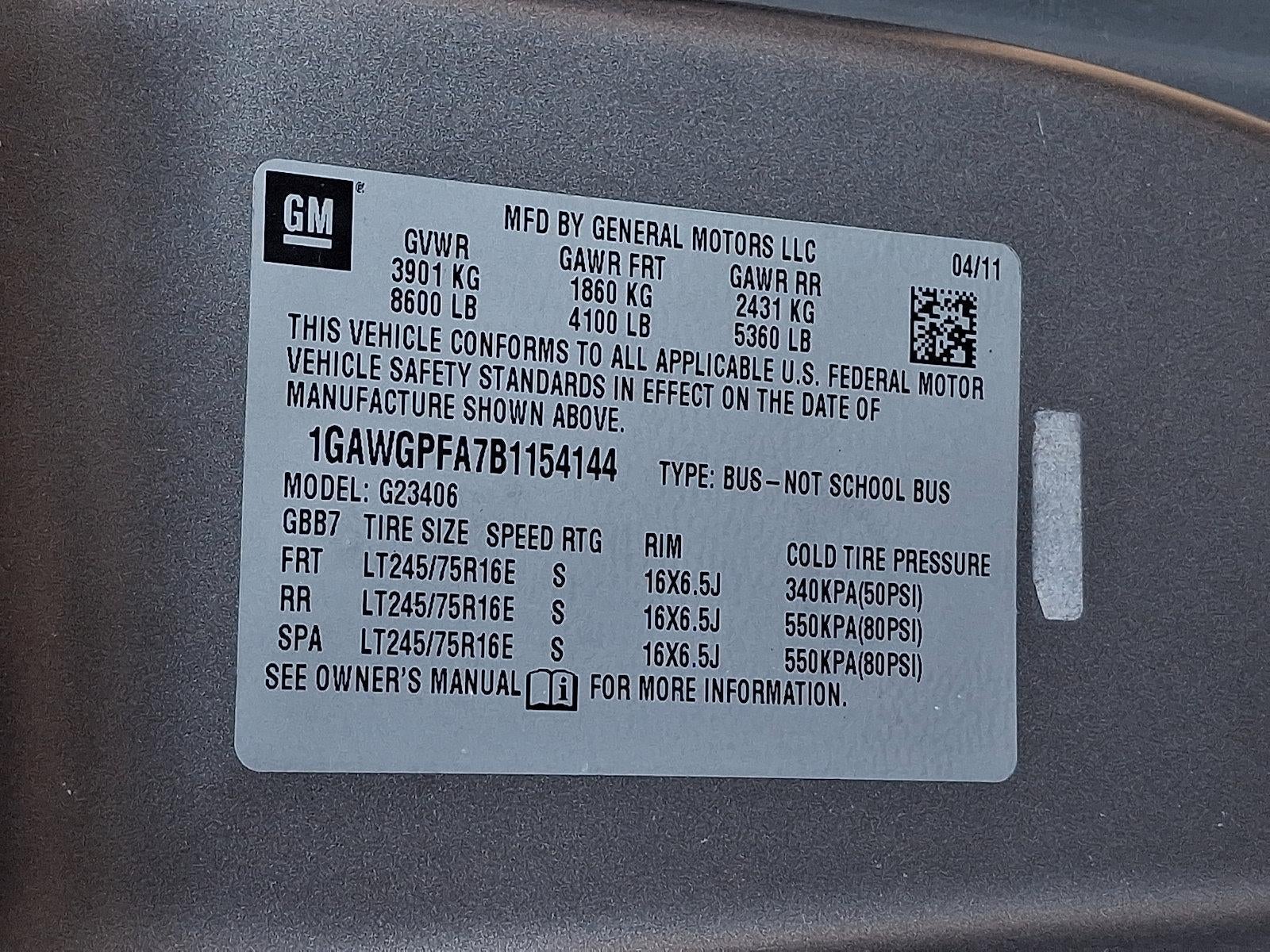 2011 Chevrolet Express Passenger 1LS