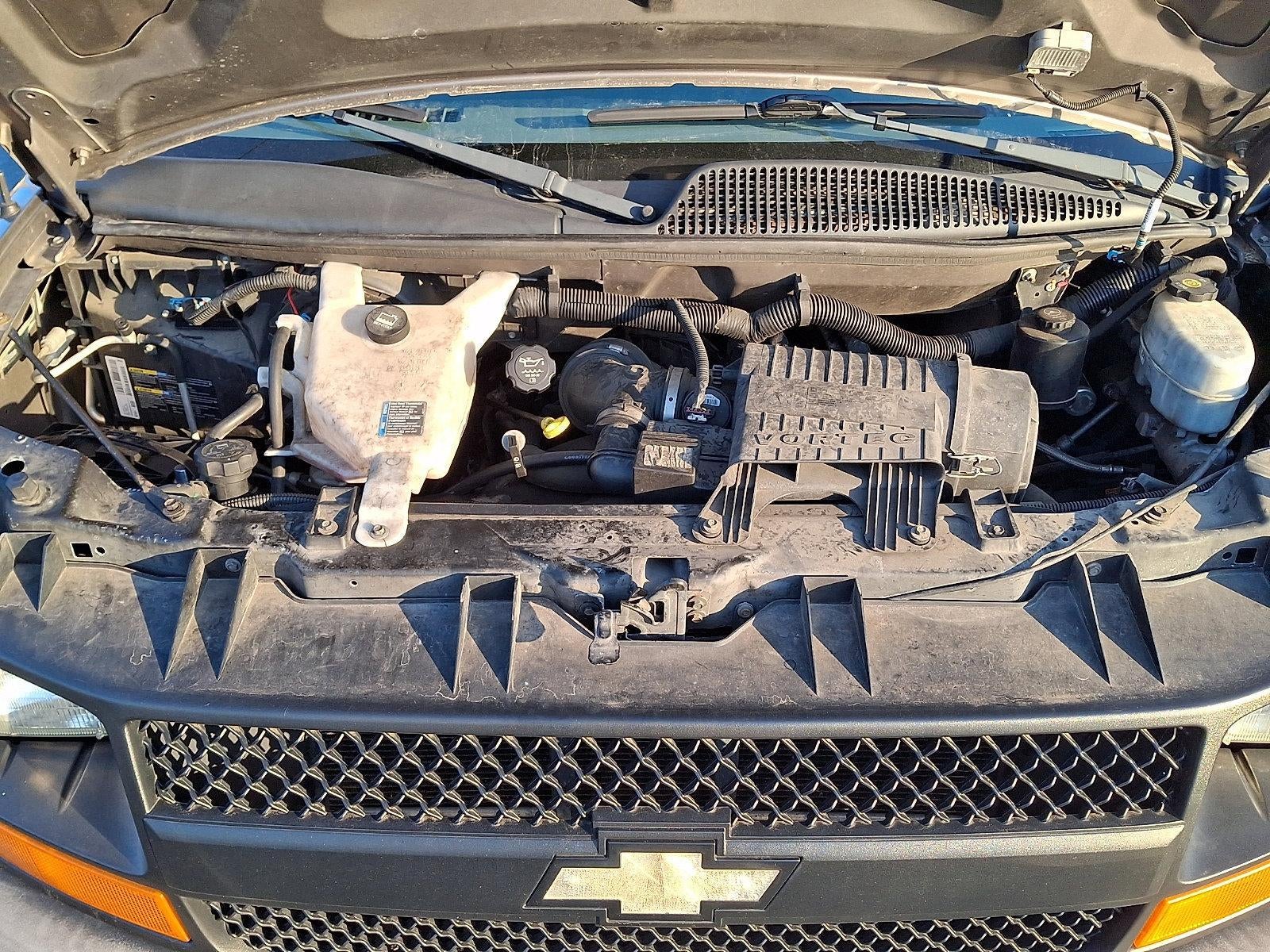 2011 Chevrolet Express Passenger 1LS